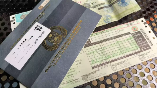 
 Ilustrasi STNK dan BPKB 